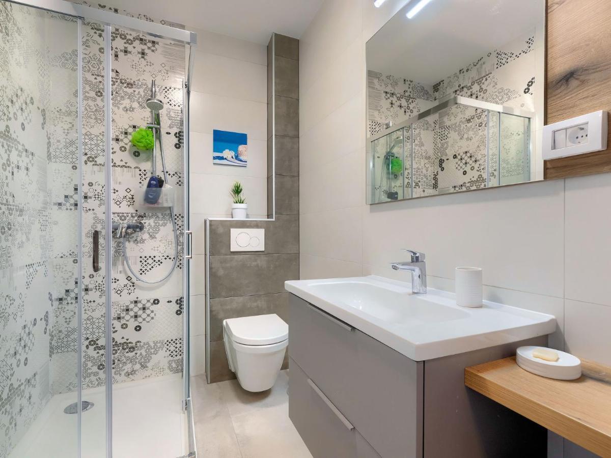 Apartment Wing 77 By Interhome Πούλα Εξωτερικό φωτογραφία